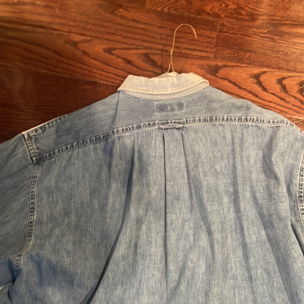 Guess Jeans Button Down - Picture 9 of 14